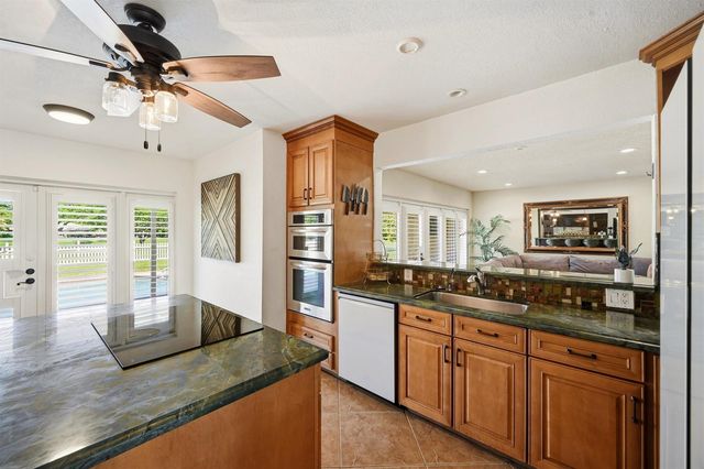 10400 W Tara Boulevard, Boynton Beach, FL 33437