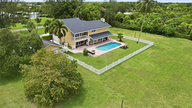 10400 W Tara Boulevard, Boynton Beach, FL 33437