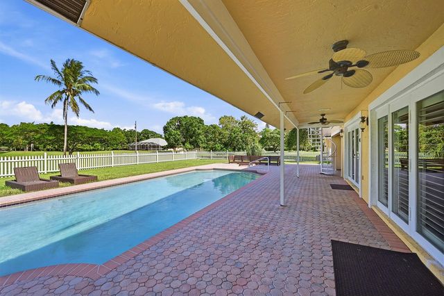 10400 W Tara Boulevard, Boynton Beach, FL 33437
