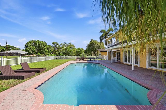 10400 W Tara Boulevard, Boynton Beach, FL 33437