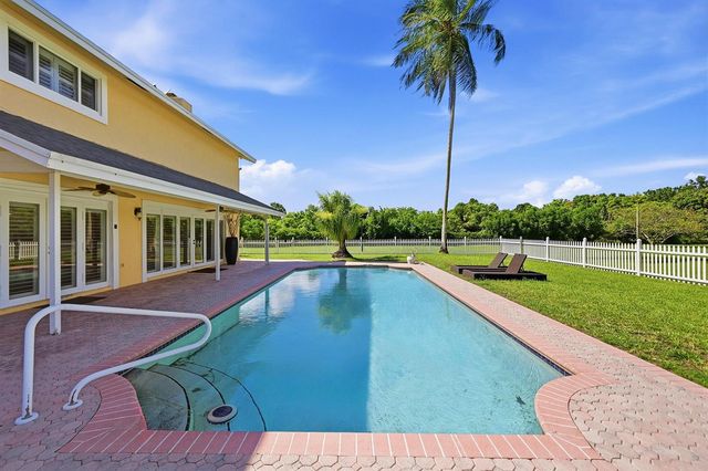 10400 W Tara Boulevard, Boynton Beach, FL 33437