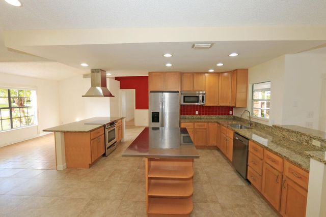 2873 SE Eagle Drive, Port St Lucie, FL 34984