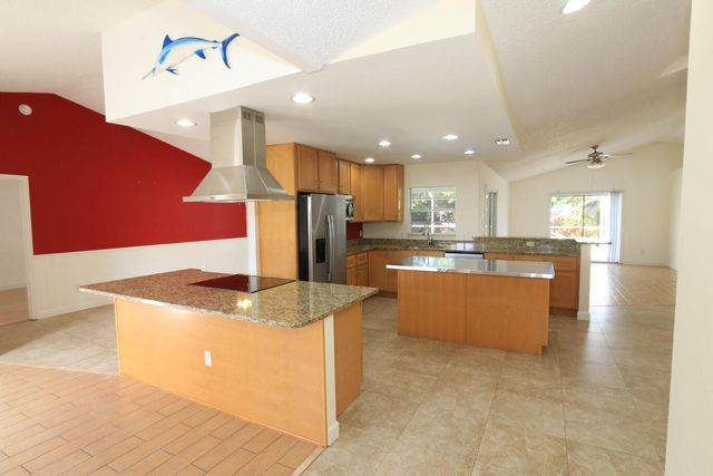 2873 SE Eagle Drive, Port St Lucie, FL 34984