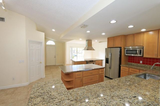 2873 SE Eagle Drive, Port St Lucie, FL 34984