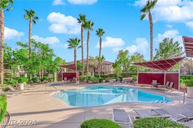 7885 West Flamingo Road 2004, Las Vegas, NV 89147