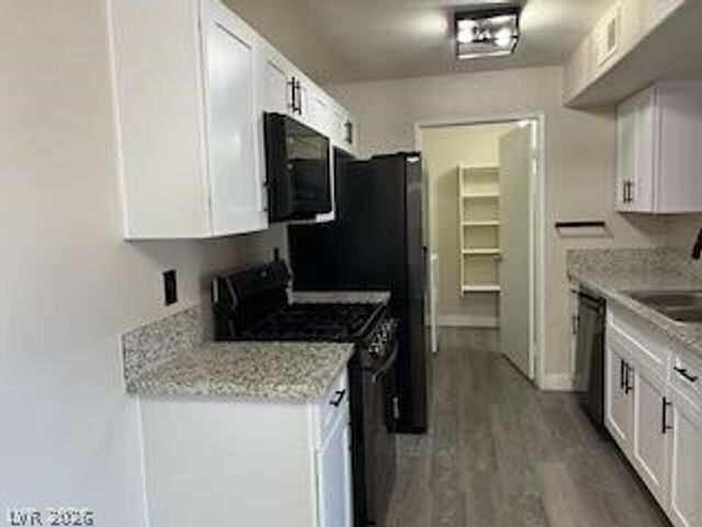 7885 West Flamingo Road 2004, Las Vegas, NV 89147