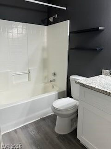 7885 West Flamingo Road 2004, Las Vegas, NV 89147