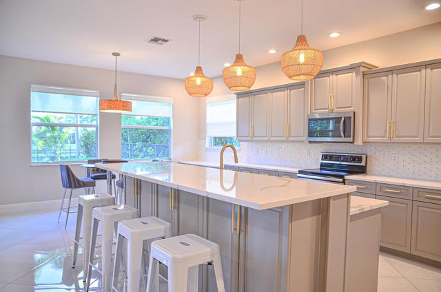 9720 Phipps Lane, Wellington, FL 33414