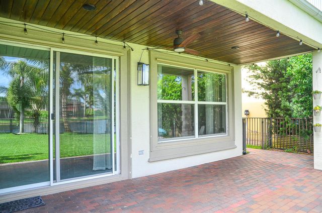 9720 Phipps Lane, Wellington, FL 33414