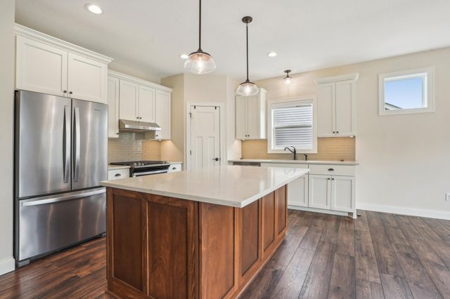 4566 Landmark Drive NE, Saint Michael, MN 55376