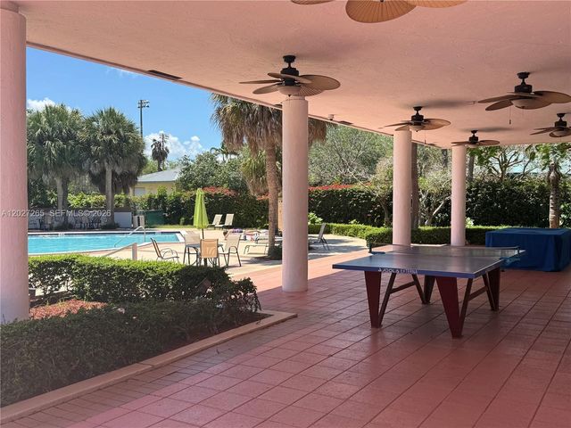 9716 Hammocks Blvd 101, Miami, FL 33196