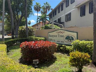 9716 Hammocks Blvd 101, Miami, FL 33196