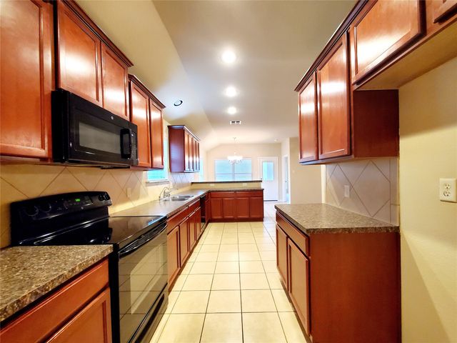 1925 Carol Lane, Anna, TX 75409