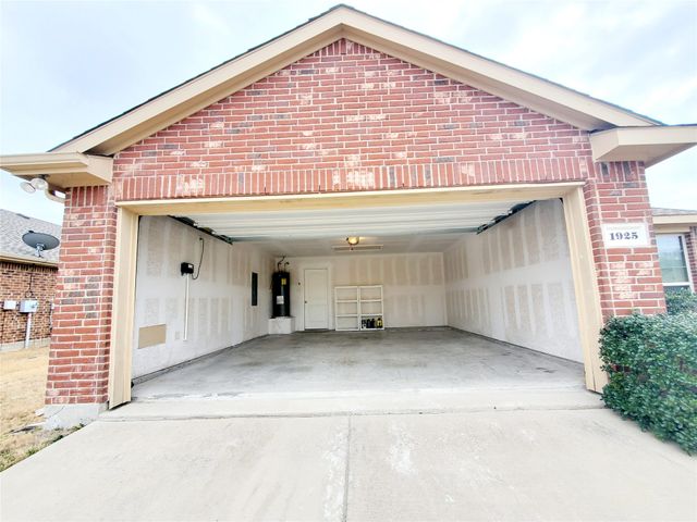 1925 Carol Lane, Anna, TX 75409