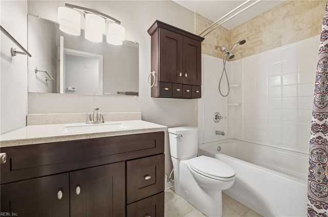 236 Gimbert DR, Virginia Beach, VA 23452