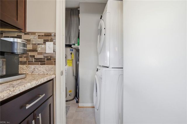 236 Gimbert DR, Virginia Beach, VA 23452