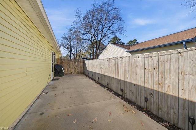 236 Gimbert DR, Virginia Beach, VA 23452