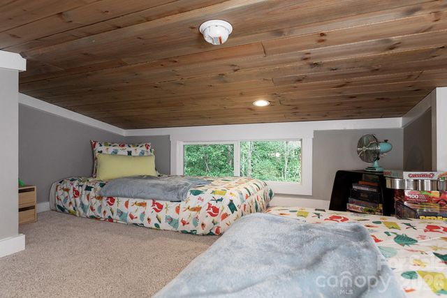 TBD Blue Hill Parkway 141, Marion, NC 28752