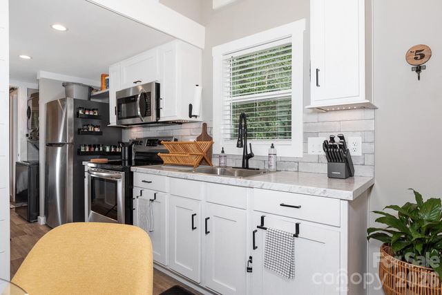 TBD Blue Hill Parkway 141, Marion, NC 28752