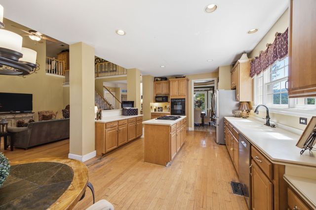 568 Brixham Park Dr, Franklin, TN 37069
