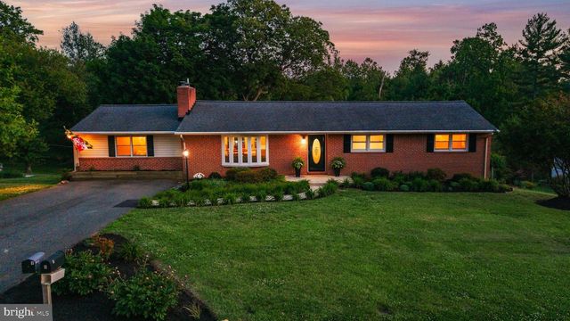 7 GLENBROOK DR, Phoenix, MD 21131