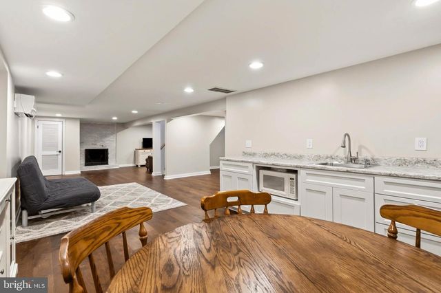 7 GLENBROOK DR, Phoenix, MD 21131