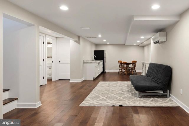 7 GLENBROOK DR, Phoenix, MD 21131