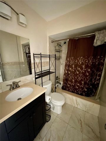 2665 Middle River Dr 7, Fort Lauderdale, FL 33306