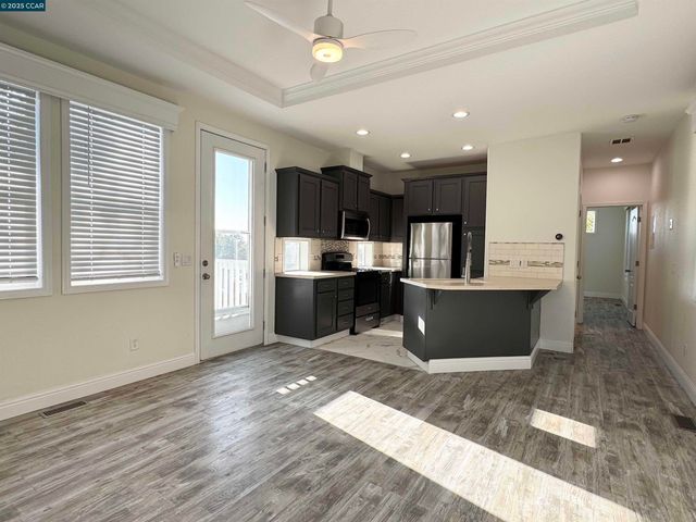 91 Terrace Ct, Concord, CA 94518