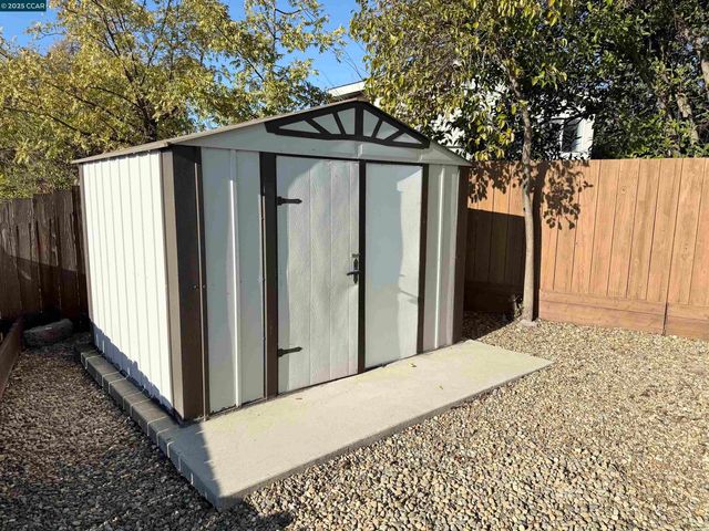 91 Terrace Ct, Concord, CA 94518