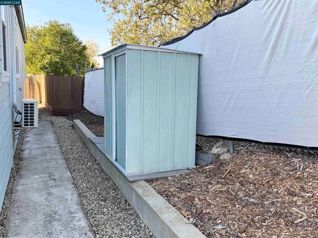 91 Terrace Ct, Concord, CA 94518