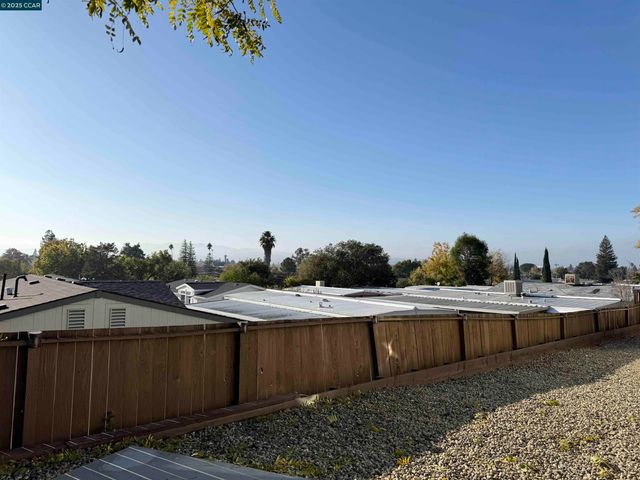 91 Terrace Ct, Concord, CA 94518