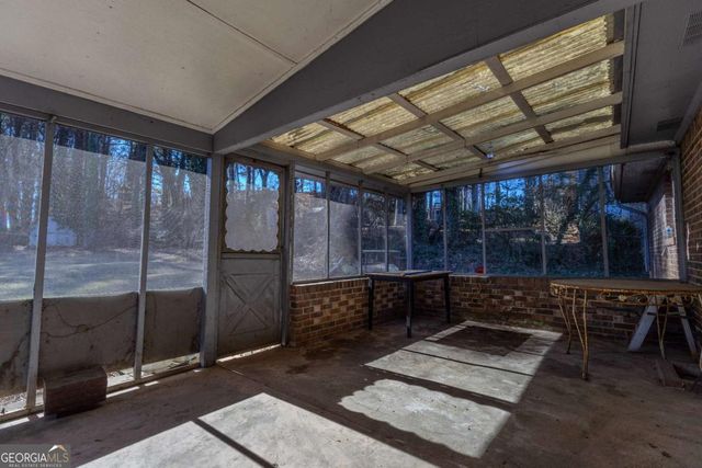 6158 Tracy Valley Drive, Norcross, GA 30093