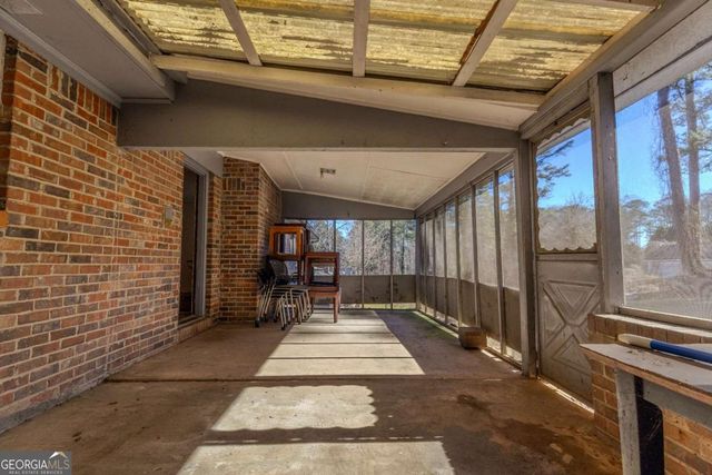 6158 Tracy Valley Drive, Norcross, GA 30093