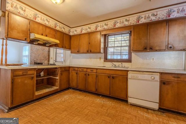 6158 Tracy Valley Drive, Norcross, GA 30093