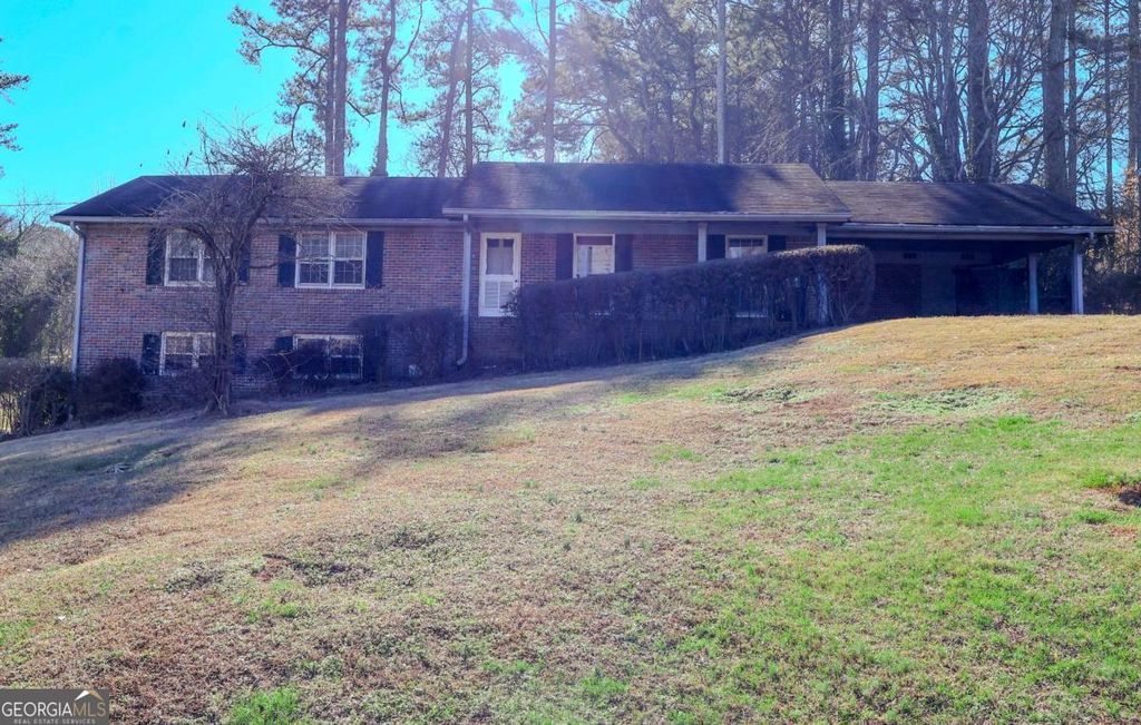 6158 Tracy Valley Drive, Norcross, GA 30093