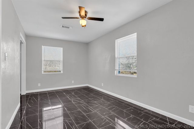 39 Melody Lane, Lone Grove, OK 73443