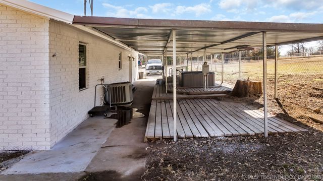 39 Melody Lane, Lone Grove, OK 73443