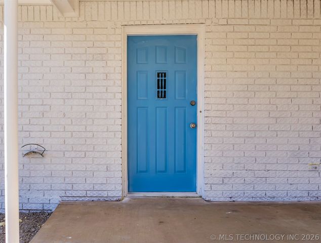 39 Melody Lane, Lone Grove, OK 73443