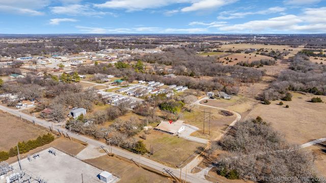 39 Melody Lane, Lone Grove, OK 73443