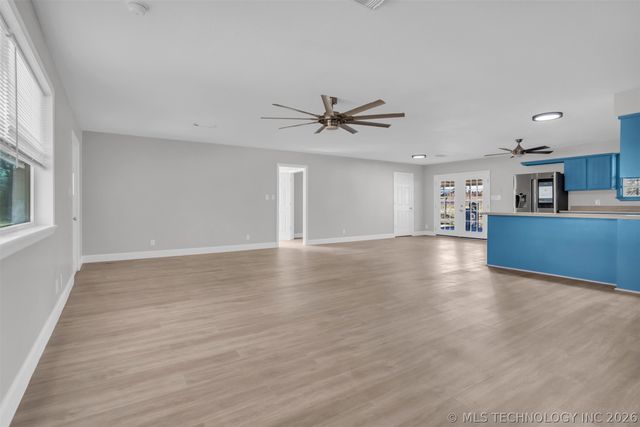39 Melody Lane, Lone Grove, OK 73443