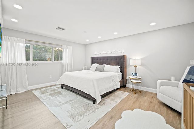 400 SW 62nd Ave, Plantation, FL 33317