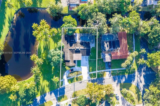 400 SW 62nd Ave, Plantation, FL 33317