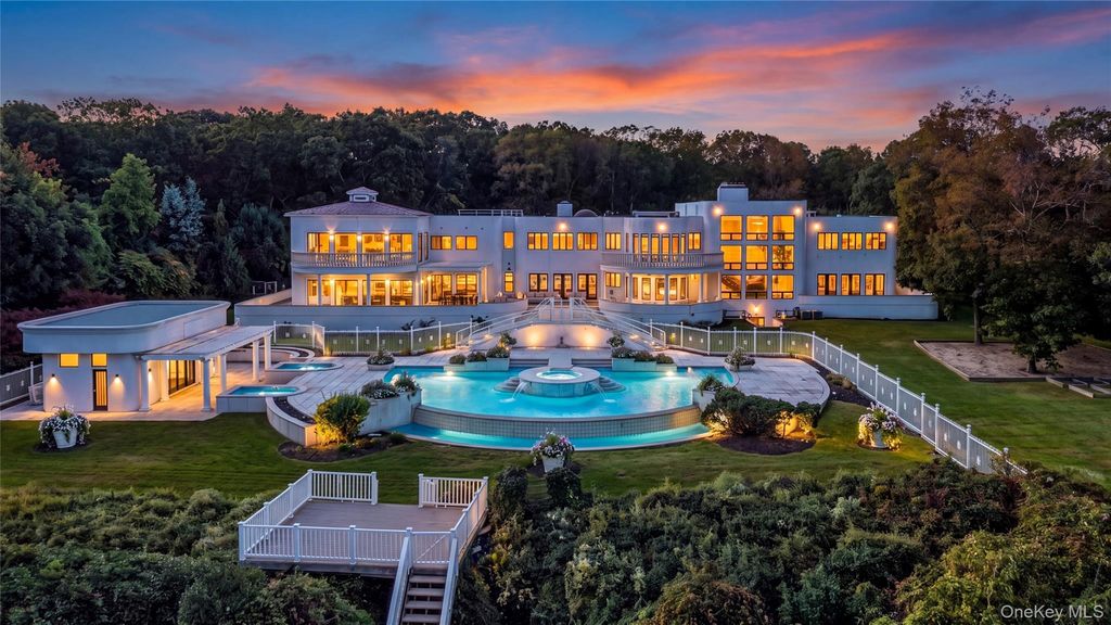 157 Cliff Road, Port Jefferson, NY 11777 — exterior