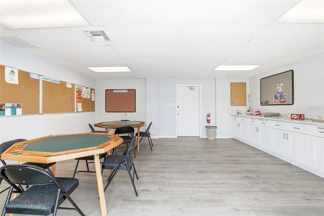 4851 W GANDY BOULEVARD B7L17, Tampa, FL 33611