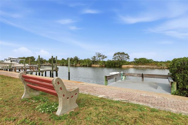 4851 W GANDY BOULEVARD B7L17, Tampa, FL 33611