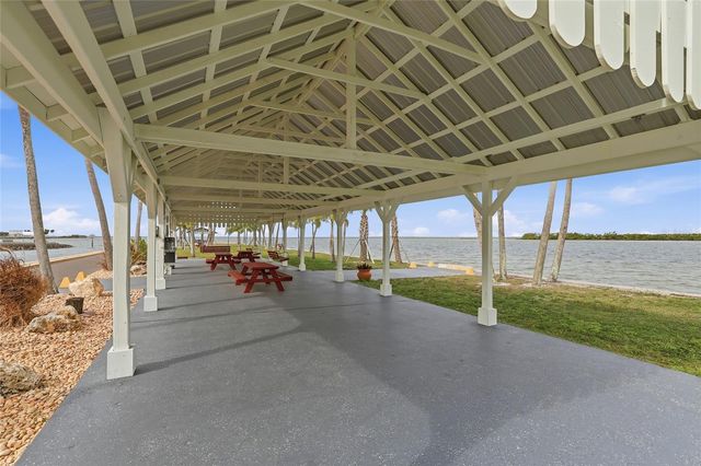 4851 W GANDY BOULEVARD B7L17, Tampa, FL 33611