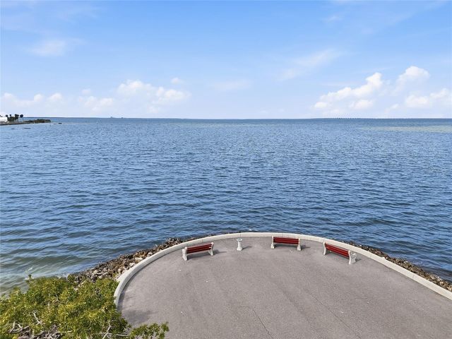 4851 W GANDY BOULEVARD B7L17, Tampa, FL 33611