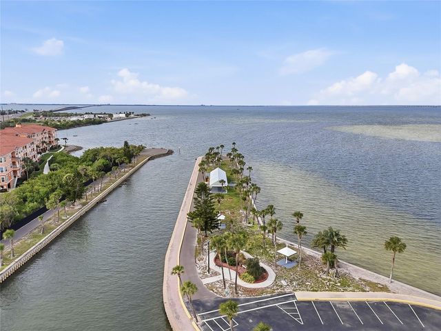 4851 W GANDY BOULEVARD B7L17, Tampa, FL 33611