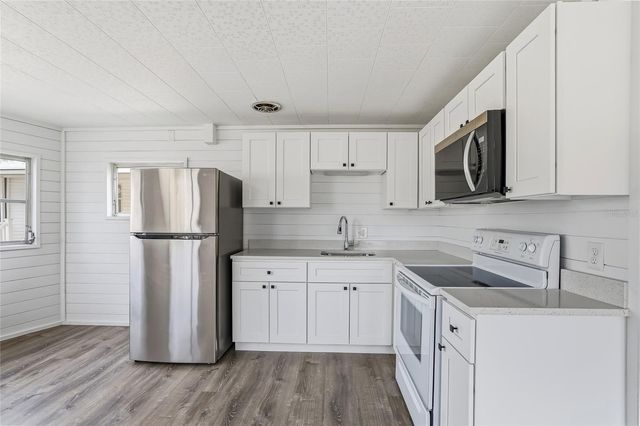 4851 W GANDY BOULEVARD B7L17, Tampa, FL 33611